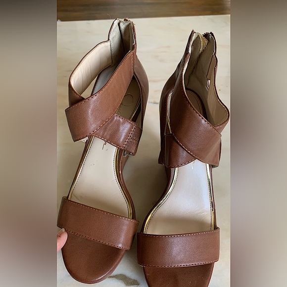 Jessica Simpson brown wadge. - Picture 2 of 10